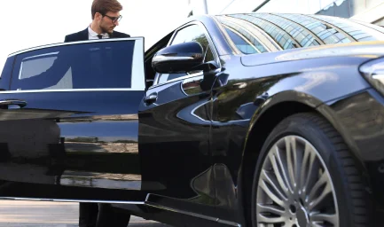 how-chauffeur-services-add-a-touch-of-luxury-to-your-daily-commute